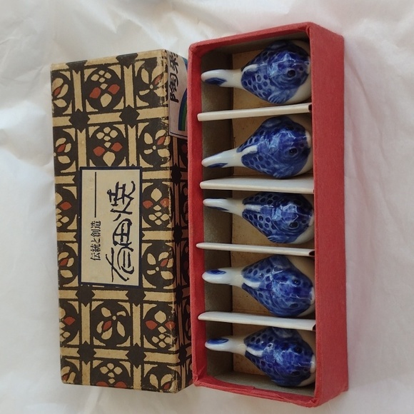 Hashioki Chopstick Rests - Picture 2 of 6